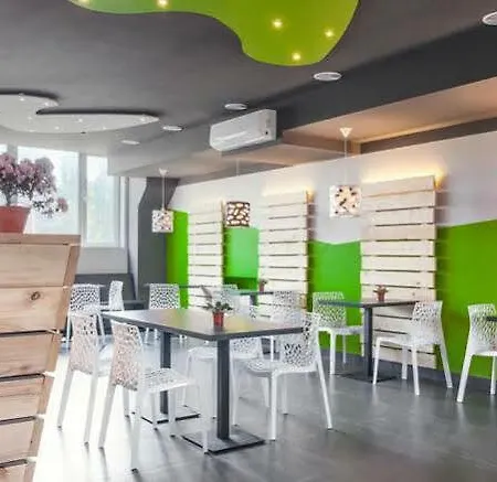 马林内罗酒店 敖德萨
